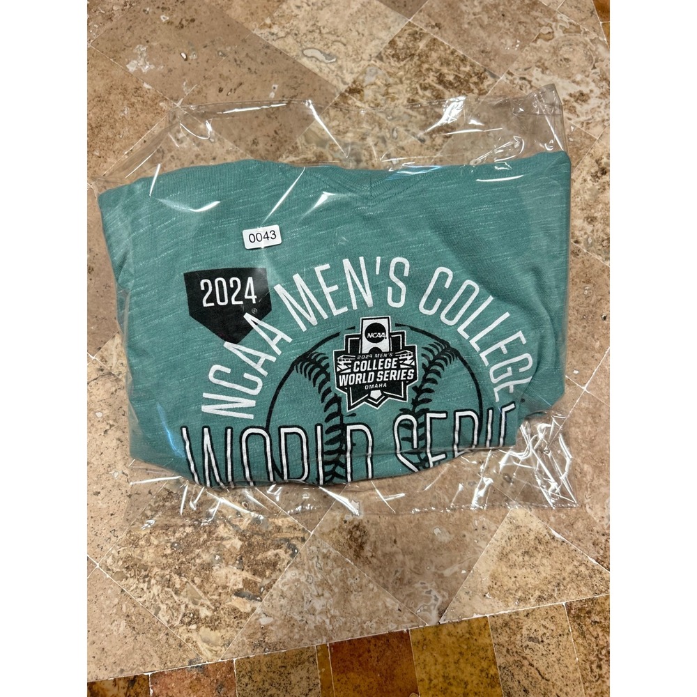 Women's 2XL 2024 NCAA Men's College World Series V-Neck Tee